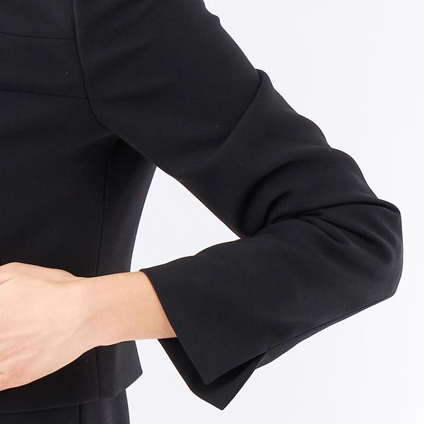 INFINE 【喪服/礼服/ブラックフォーマルスーツ】ノーカラーレース使いアンサンブル - 画像 (6)