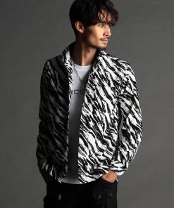 NICOLE CLUB FOR MEN フロッキーゼブラプリント スタンドカラーシャツ