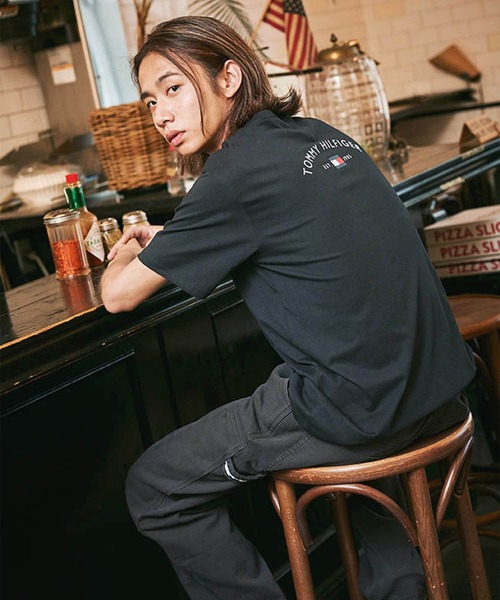 TOMMY HILFIGER tシャツ 「オンライン限定」「ユニセックス」トミーヒルフィガー80SリンガーTシャツ メンズ レディース - 画像 (2)