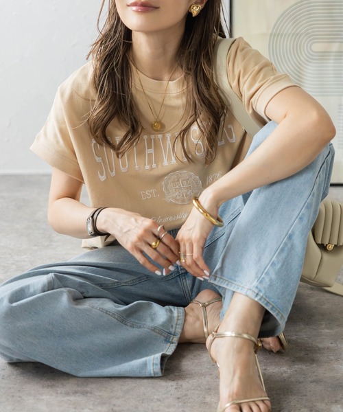 Bonjour Sagan tシャツ カレッジ刺繍ピグメントスウェットTシャツ レディース - 画像 (5)