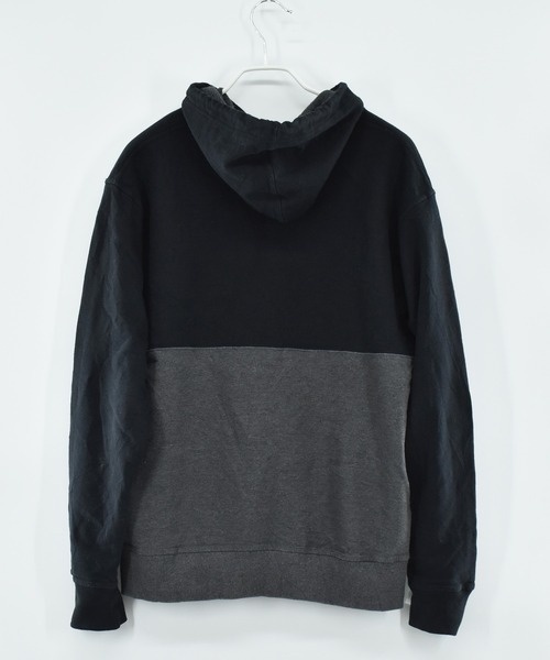 Champion パーカー 「ヴィンテージ古着」Champion 目つき ロゴ刺繍 切り返し スウェットパーカー メンズ レディース - 画像 (4)