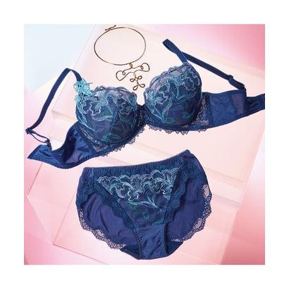 Triumph トリンプ レッドレーベル バイ トリンプ0105 はきこみ深めショーツ ライトブラウン(MーL)【返品不可商品】 (ライトブラウン) - 画像 (6)