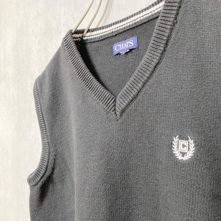 古着 used CHAPS チャップス ワンポイント刺繍ニットベスト Vネック 黒 ブラック シンプル ノームコア - 画像 (3)